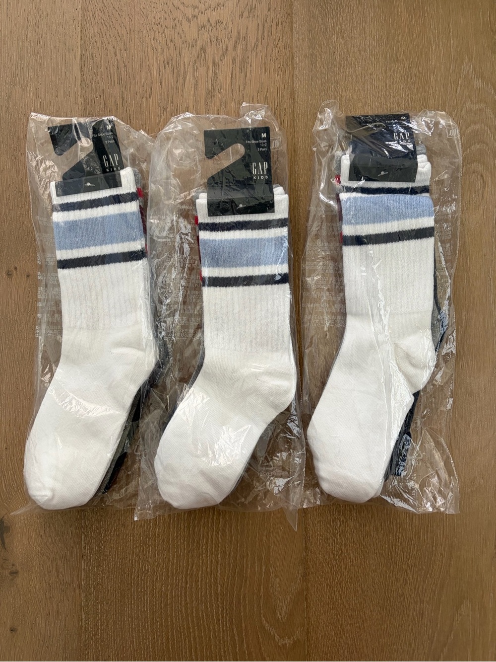 NEW 9 pairs Gap crew socks size M